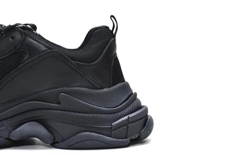  Balenciaga Triple S Black 512176 W0901 1000