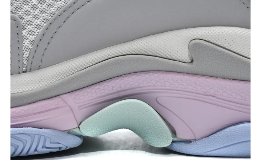  Balenciaga Triple S Makaron 536737 W2FW 1977