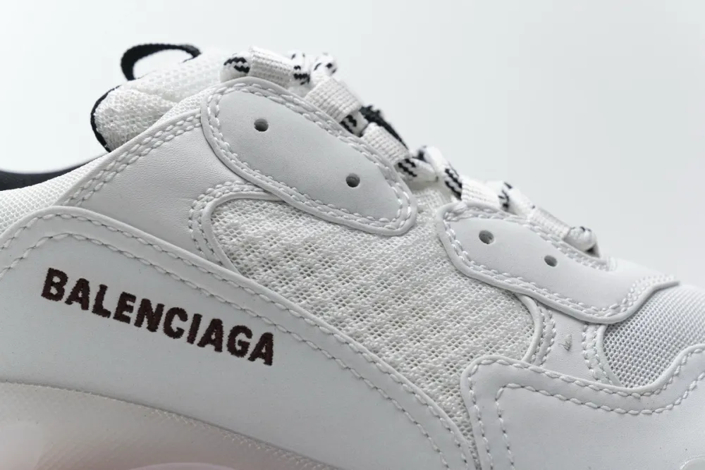  Balenciaga Triple S Milk White Black 0625 W09O1
