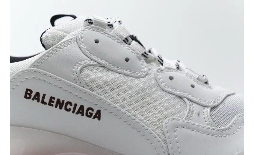  Balenciaga Triple S Milk White Black 0625 W09O1