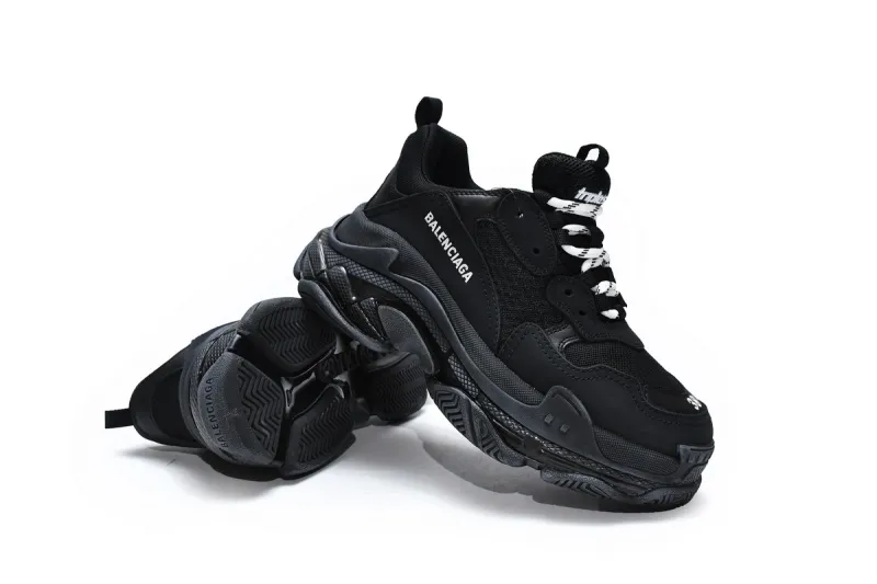  Balenciaga Triple S Black 541624 W09O1 1000 