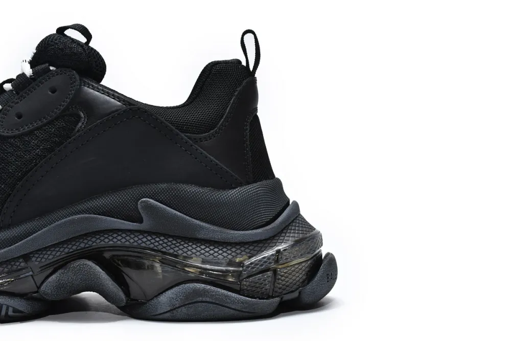  Balenciaga Triple S Black 541624 W09O1 1000 