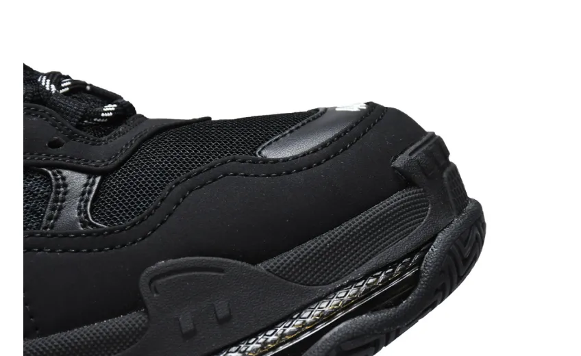  Balenciaga Triple S Black 541624 W2FB1 1000