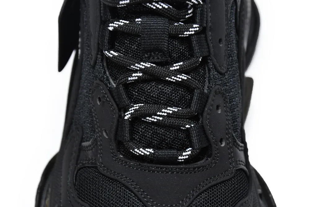  Balenciaga Triple S Black 541624 W2FB1 1000