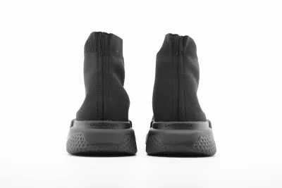  Balenciaga Speed Runner Black 02