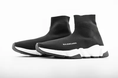  Balenciaga Speed Runner Black White 01