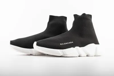  Balenciaga Speed Runner Black White 01