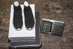  Top Originals Supplier Balenciaga Speed Runner Black White