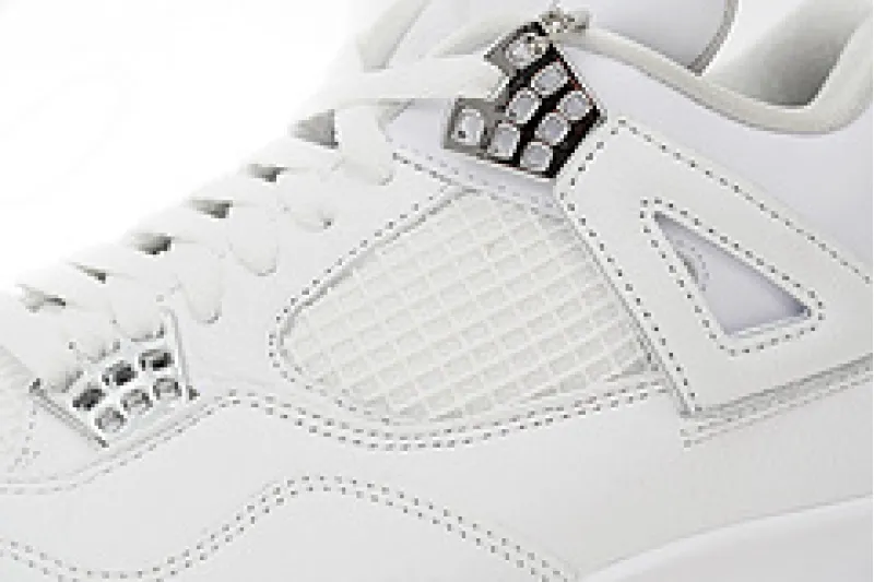 Jordan 4 Pure
