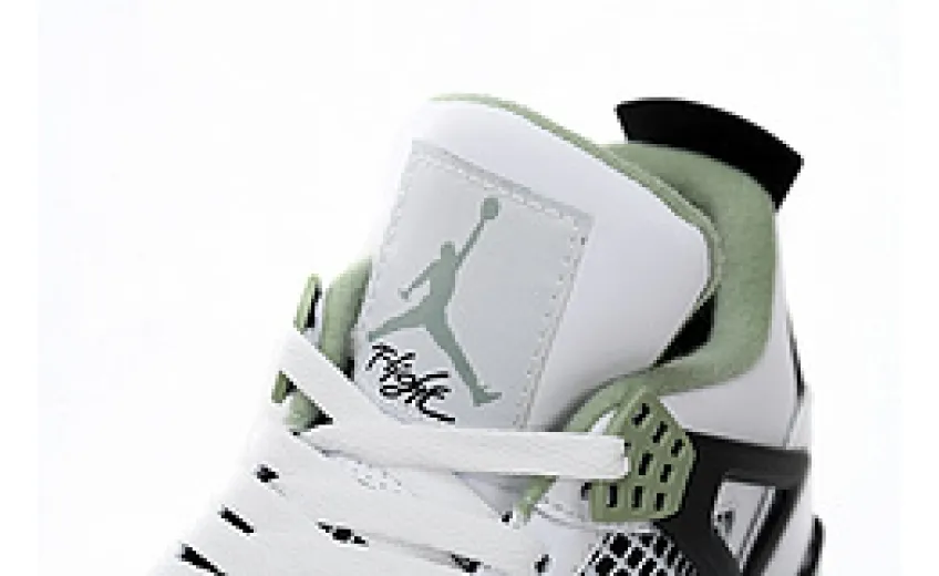 Seafoam Jordans 4