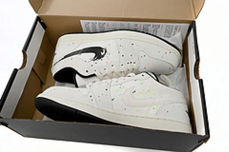 fake air jordan 1 low paint splatter