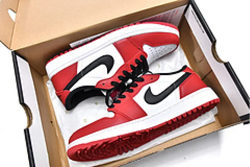 Jordan 1 Retro Low Golf Chicago DD9315-600