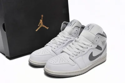 Air Jordan 1 Mid Neutral Grey 554724-135 01