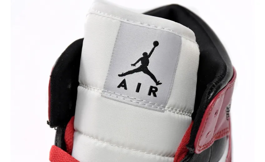 rep air jordan 1 mid alternate bred toe
