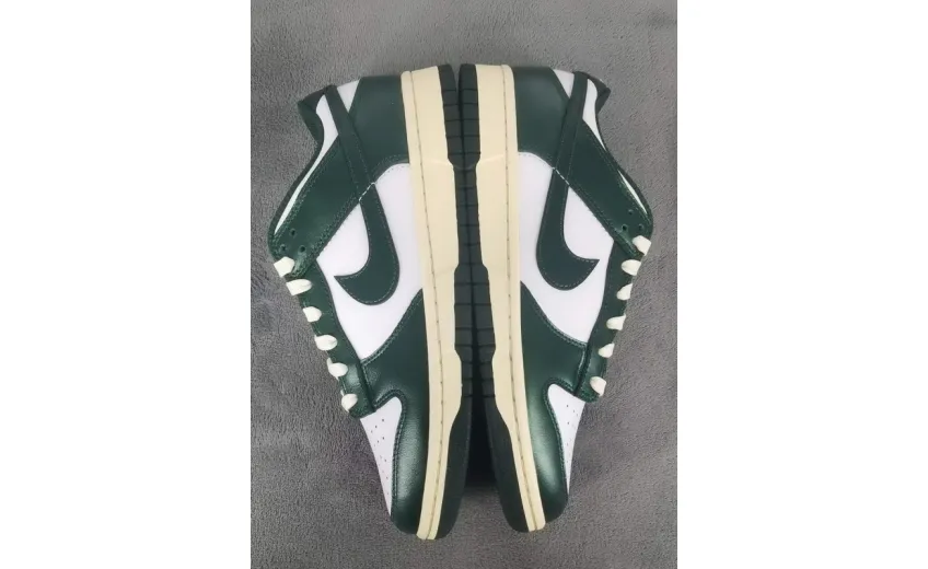 fake nike dunk low vintage green