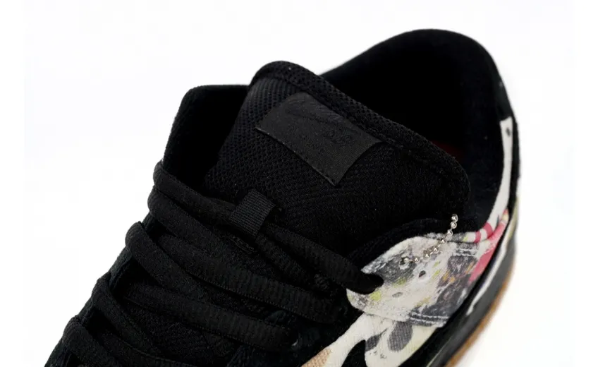 Fake Supreme Rammellzee Dunk 