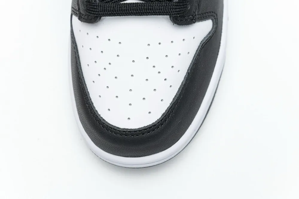 fake dunk low retro white black panda
