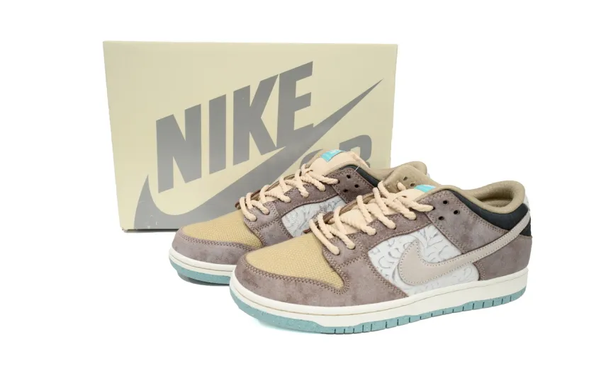 Money Savings Dunk Replica