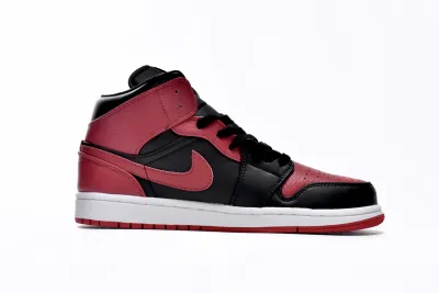 Jordan 1 Mid Banned (2020) 554724-074 02