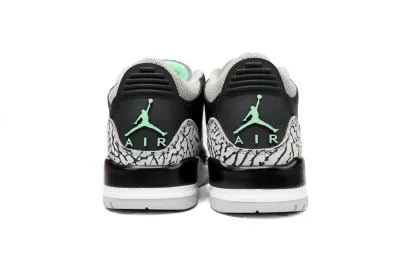 Jordan 3 Retro Green Glow CT8532-031 02
