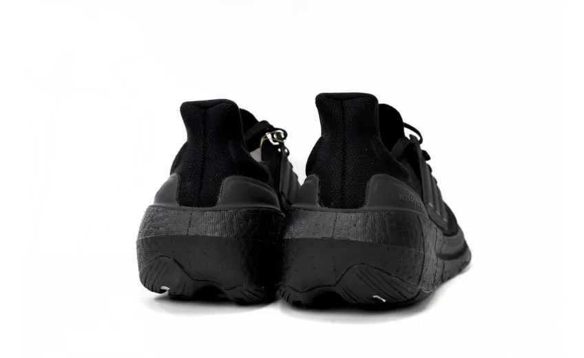 ultraboost triple black reps