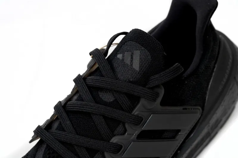 ultraboost all black replica