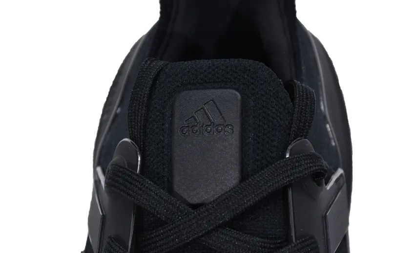 ultraboost 22 black white reps