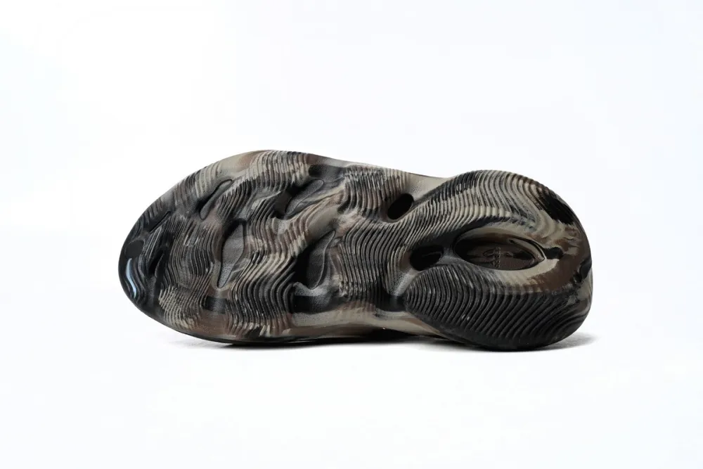 fake Yeezy MX Cinder Foam RNR