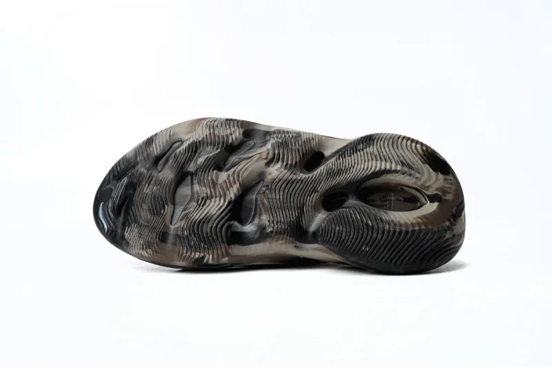 fake Yeezy MX Cinder Foam RNR