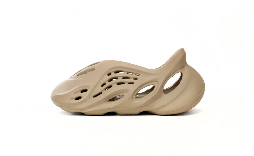 fake adidas Yeezy Foam RNR Clay Taupe