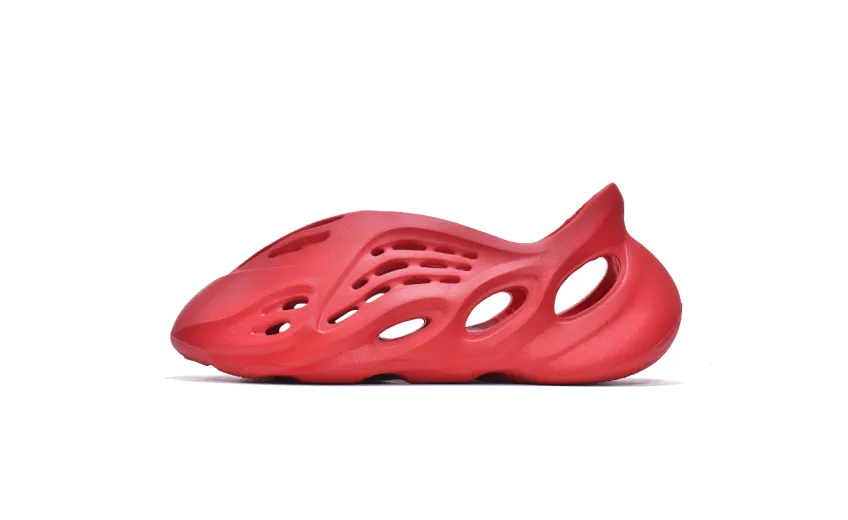 fake foam rnnr vermillion