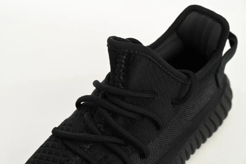 yeezy 350 v2 onyx reps