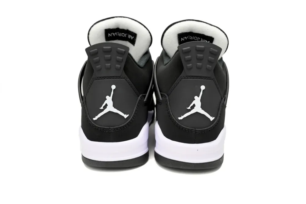 white thunder 4s