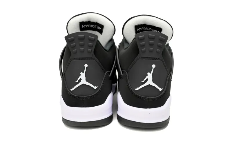 white thunder 4s