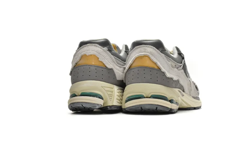 new balance protection pack 2002r reps
