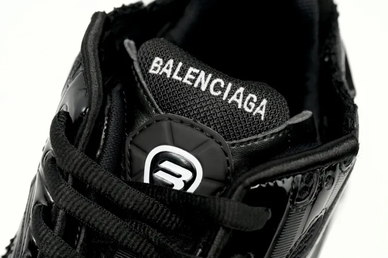 Balenciaga Runner Black 656065W3RA11000 