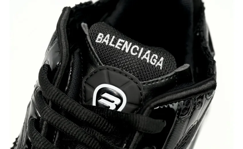 Balenciaga Runner Black 656065W3RA11000 