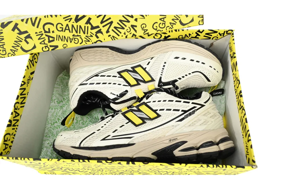 New Balance 1906R GANNI Egret M1906RGG