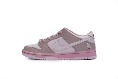  Womens Nike SB Dunk Low PRO OG QS Pink Pigeon BV1310-012 01