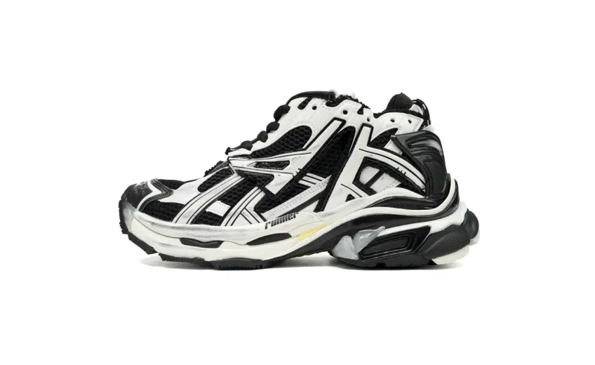 Balenciaga Runner White Black White   677403W3RB29010