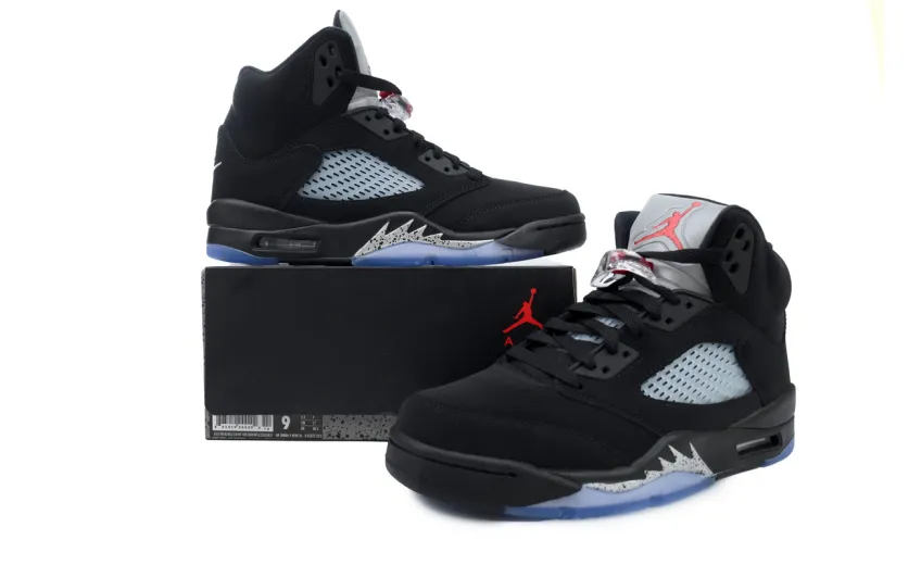 Jordan 5 Retro Black Metallic 845035-003