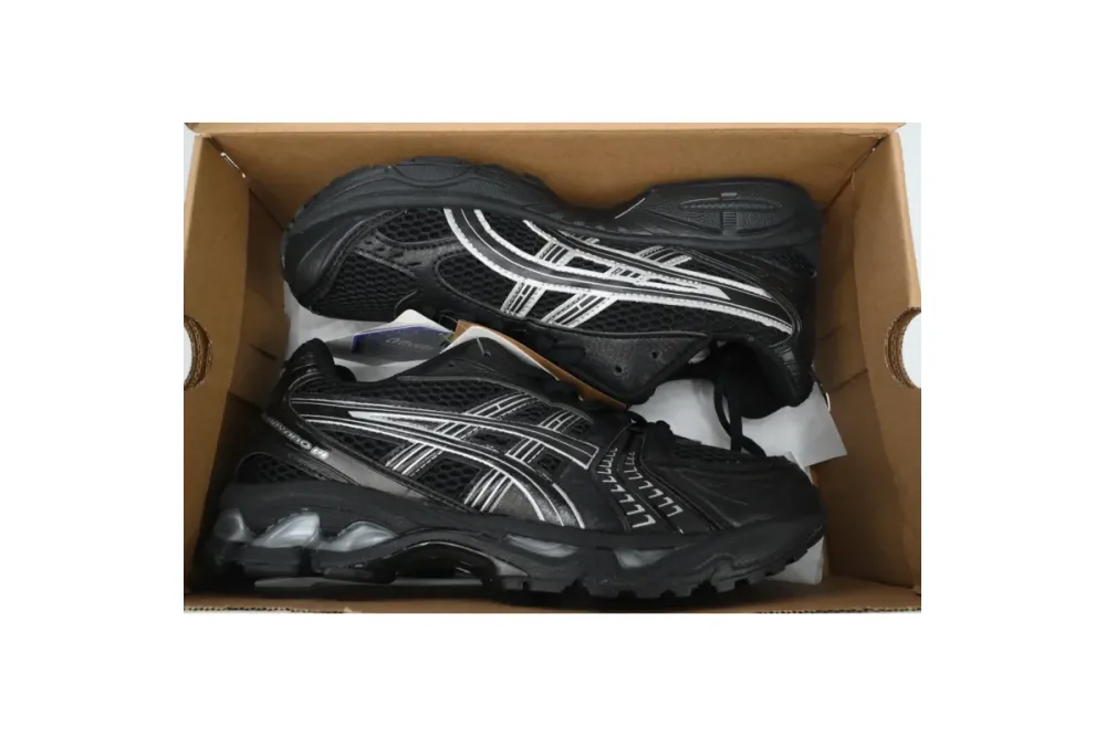 FAKE ASICS