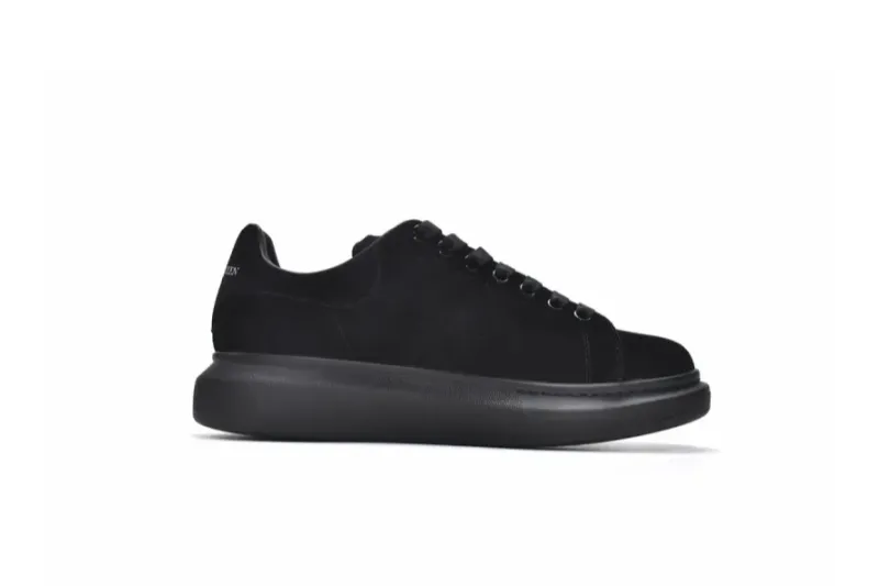  Alexander McQueen Triple Black reps
