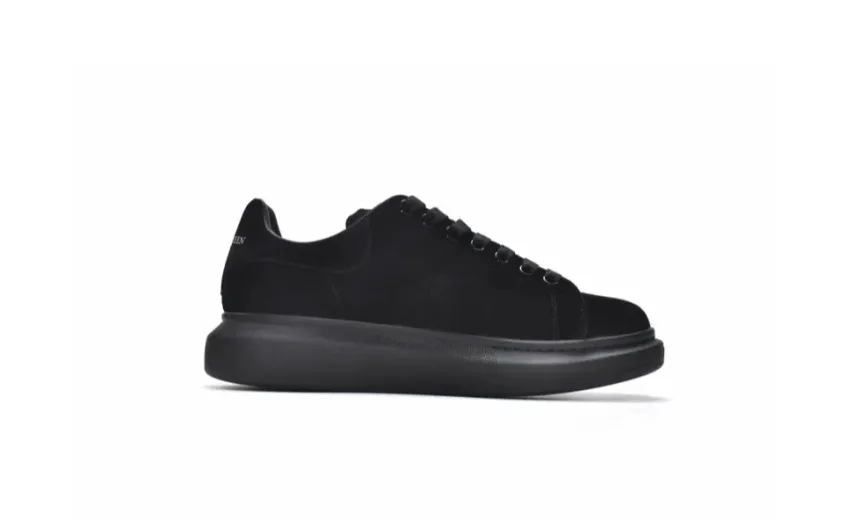  Alexander McQueen Triple Black reps
