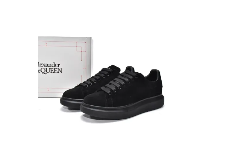  Alexander McQueen Triple Black replica