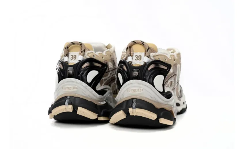 Balenciaga Runner Beige Black White rep