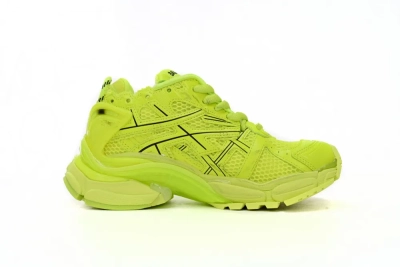 Balenciaga Runner Fluorescent Yellow 677403W3RB47500 / 677403W3RB47510 02