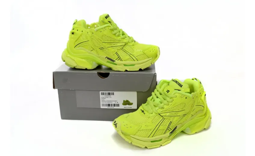rep Balenciaga Runner Fluorescent Yellow