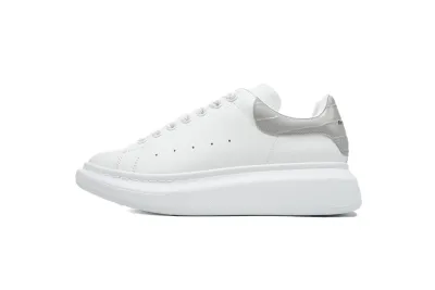 Alexander McQueen Oversized Sneaker Gray Stone Texture Heel 01