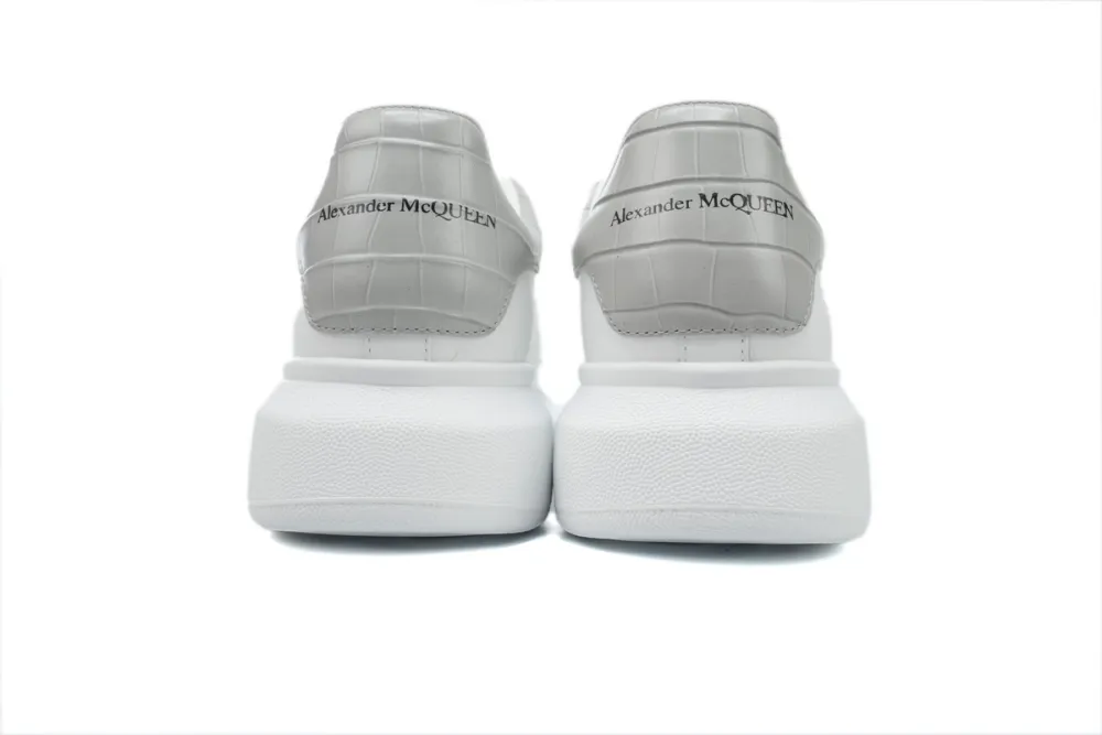 Alexander McQueen Oversized Sneaker Gray Stone Texture Heel
